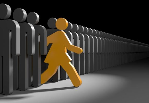 Breaking the Mold: Career Advice That Goes Against the Grain