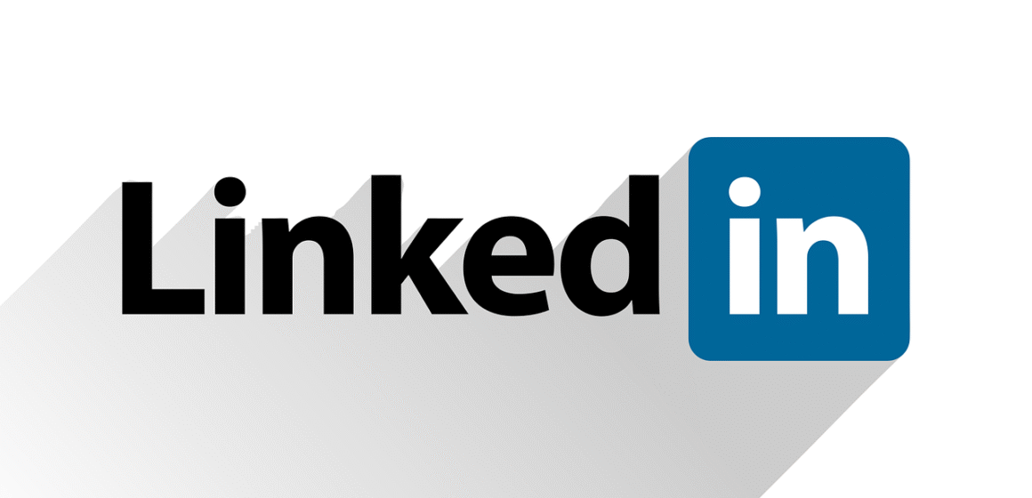 How to Break Into the Job Market: Fresh Graduates’ LinkedIn Playbook