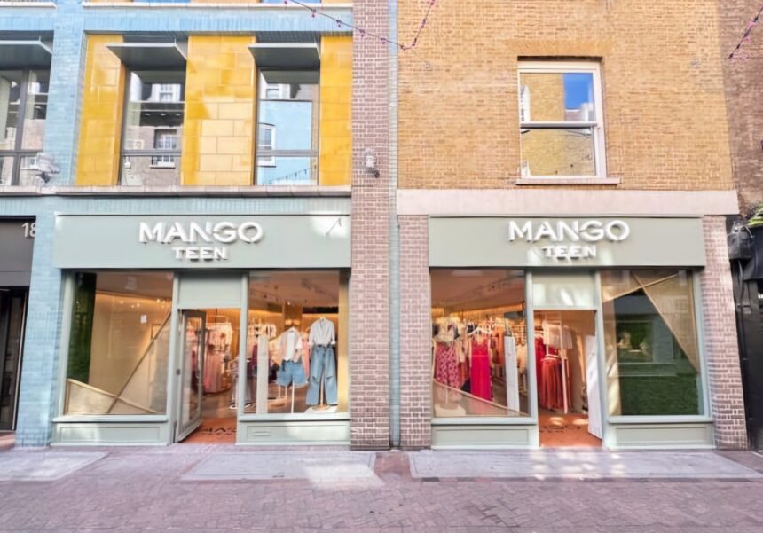 A picture of a mango teen store.