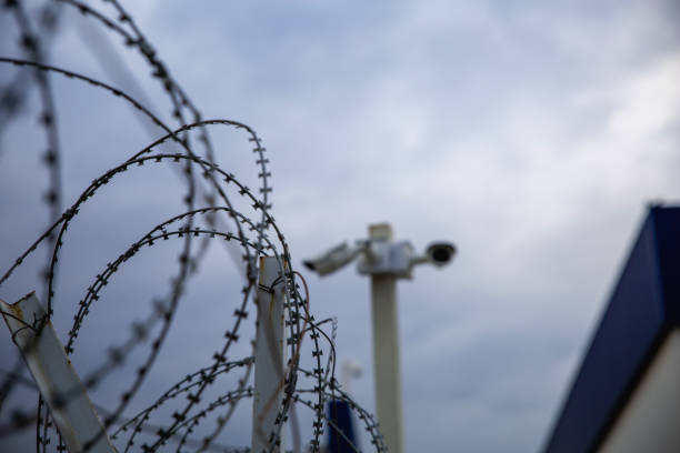 A picture of a prison- reflection of 91 prisoners freed by error.