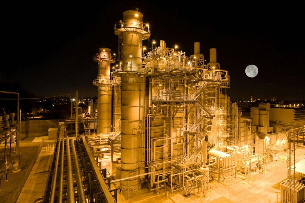 Photo of a gas factory.