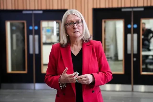 School phone ban England