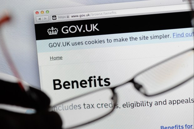 how the UK credit system works