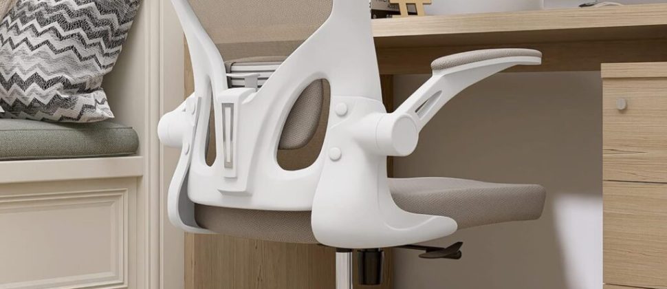 7 Office Accessories You Need to Build a Comfortable Workspace